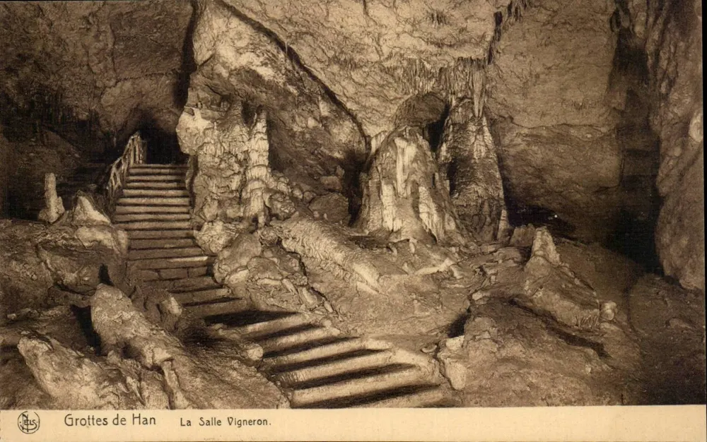 Grotten von Han — La Salle Vigneron — Nels - Vorderseite