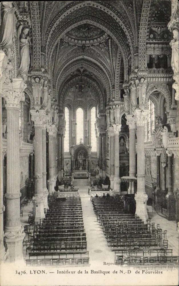 LYON — Interior da Basílica de N.-D. de Fourvière — Reprodução mista, n° 3476 - Frente
