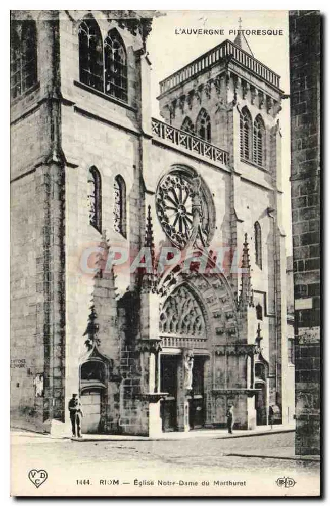 Riom — Igreja de Nossa Senhora do Marthuret — A Auvergne pitoresca - Frente