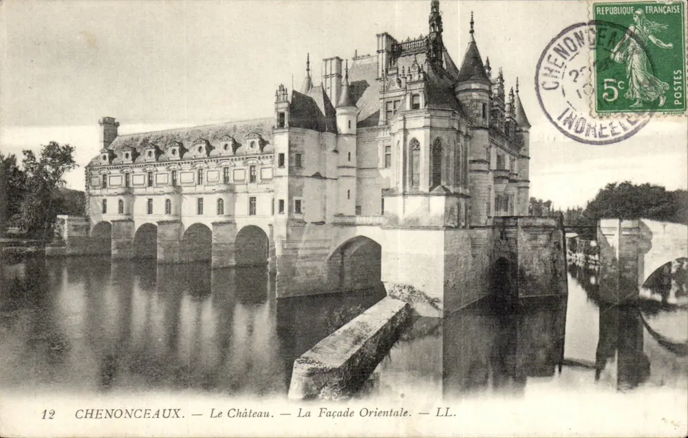 Chenonceaux — O Castelo — A Facha Oriental — LL. - Frente