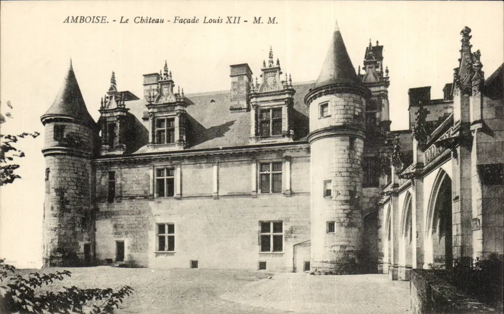 Amboise - O Castelo - Fachada de Luís XII - M. M. - Frente