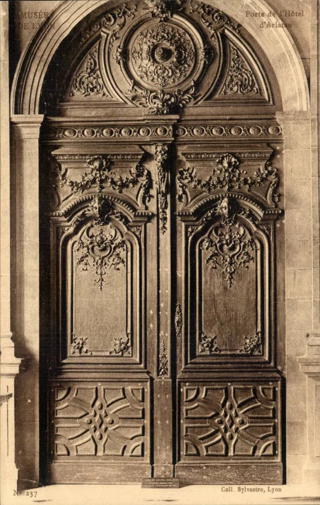 Porta do Hôtel d'Arlatan — Museu de Lyon — Sylvestre, Lyon, n° 237 - Frente