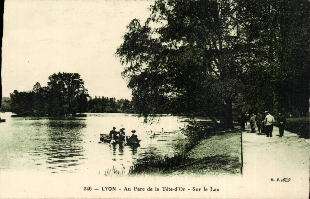 LYON - Am Parc de la Tête-d'Or - Auf dem See - Vorderseite