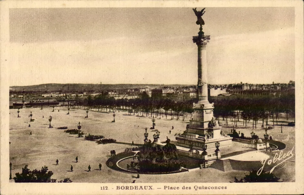 Bordeaux — Place des Quinconces — Yolled, n°112 - Frente