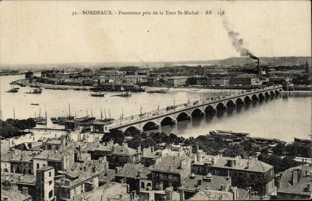Bordeaux - Panorama pris de la Tour St-Michel - BR - 258 - Recto