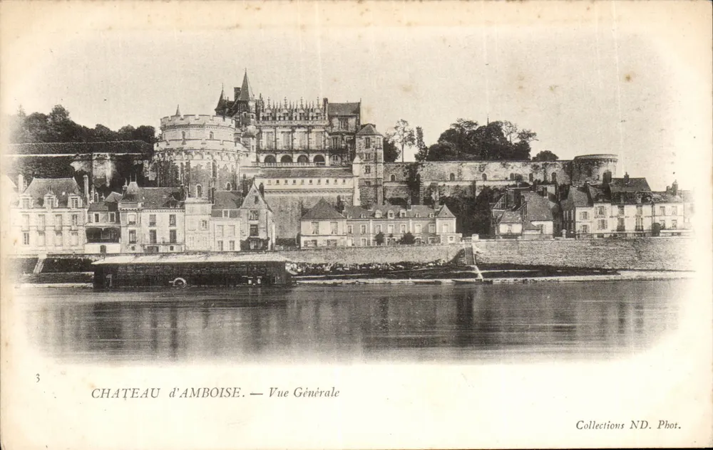 Castelo de Amboise — Vista Geral — Coleções ND. Fot. - Frente