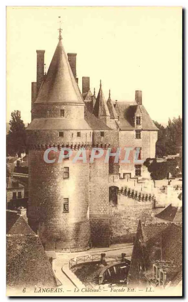 Langeais — O Castelo — Fachada Leste — LL. - Frente