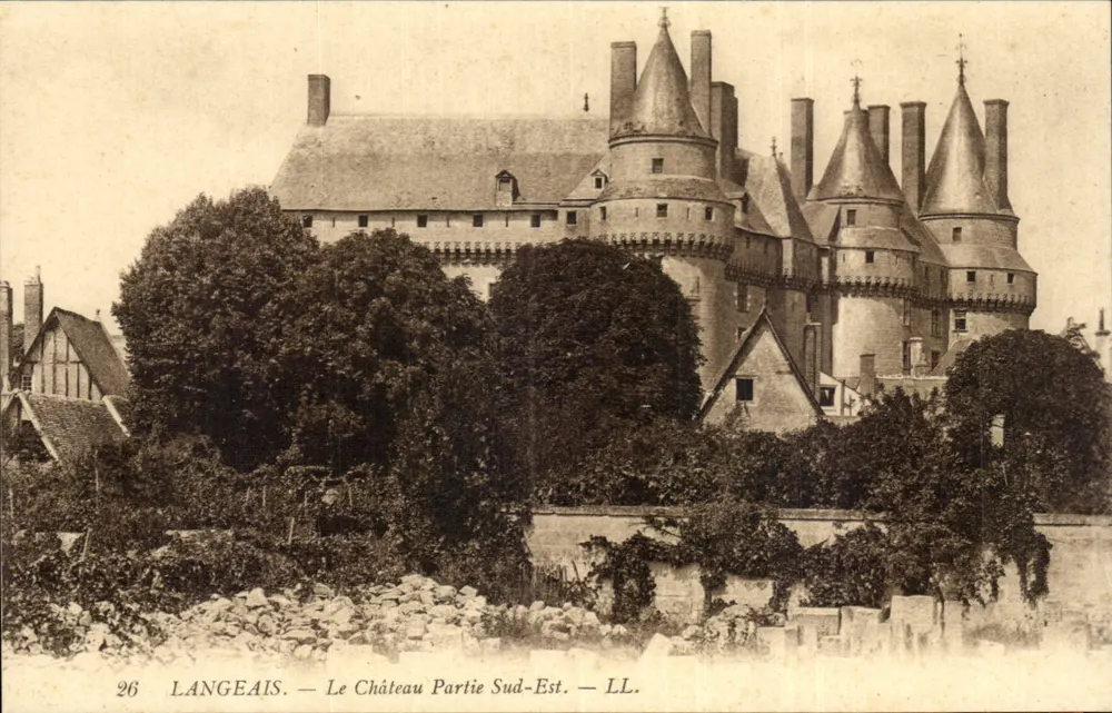 Langeais — Le Château Partie Sud-Est — LL. N° 26 - Recto