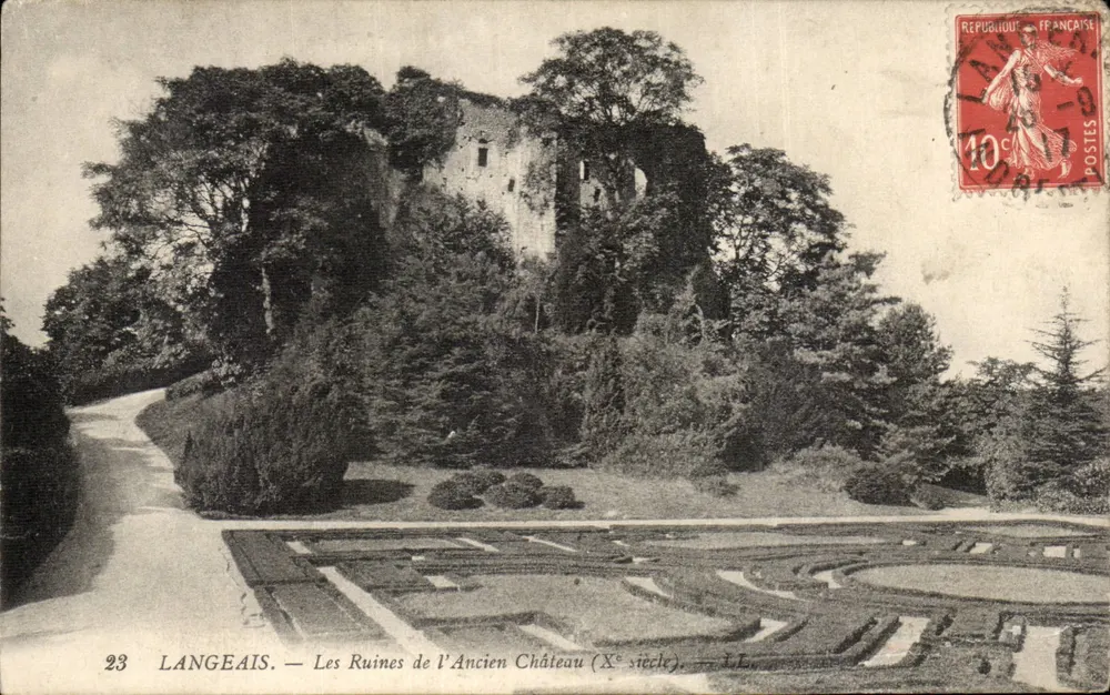 Langeais — Les Ruines de l'Ancien Château (Xe siècle) — LL, n°23 - Recto