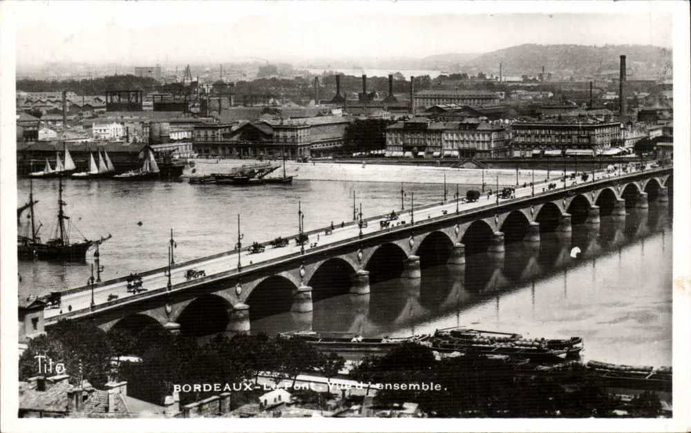 Bordeaux - O Ponte - Vista geral — Tito - Frente