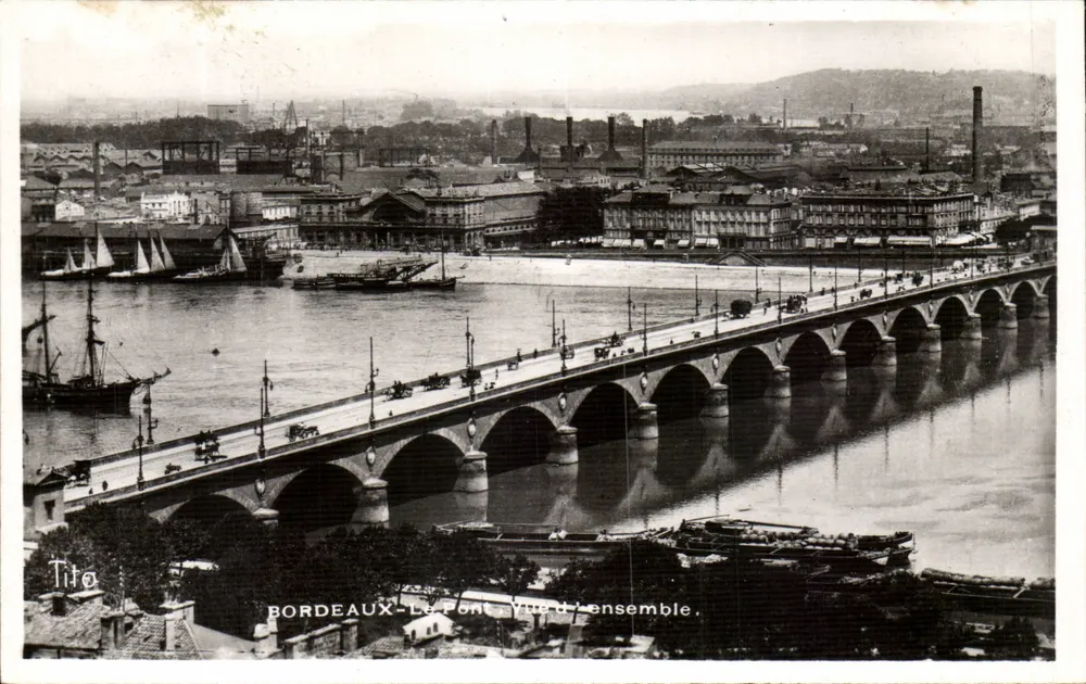 Bordeaux - O Ponte - Vista geral — Tito - Frente