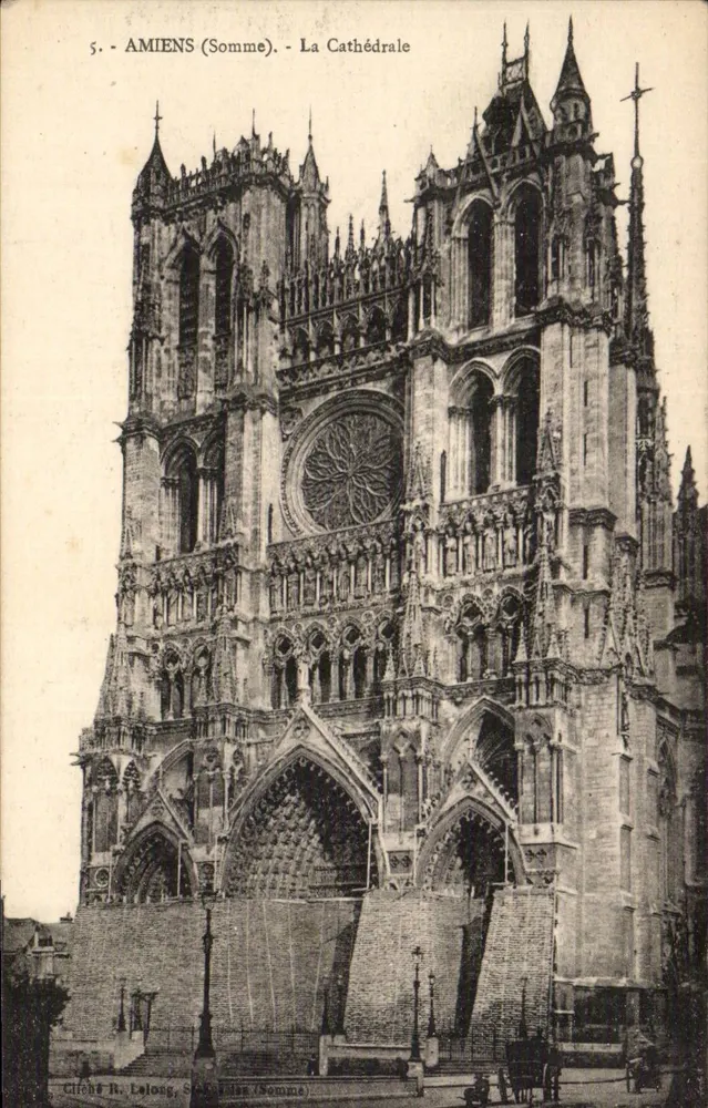 Amiens (Somme) - A Catedral — Editor R. Lajong, Soissons (Somme), n°5 - Frente