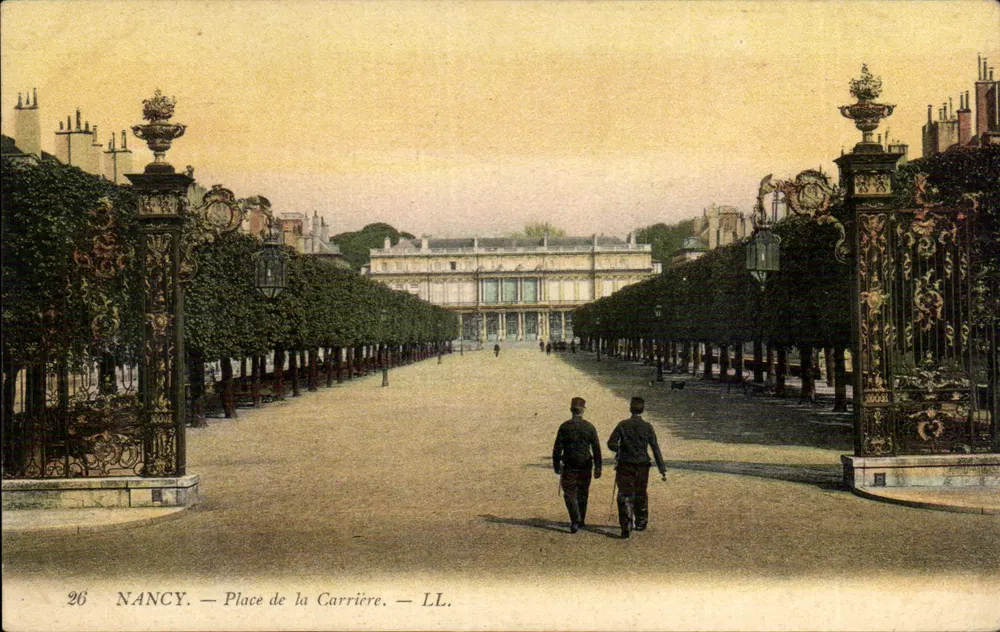NANCY — Pátio da Carrière — LL. — N° 26 - Frente