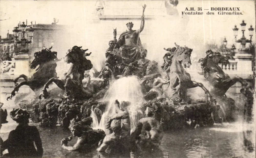 Fontaine des Girondins — Bordeaux — A.H. 34 — Verlag A. Hug - Vorderseite