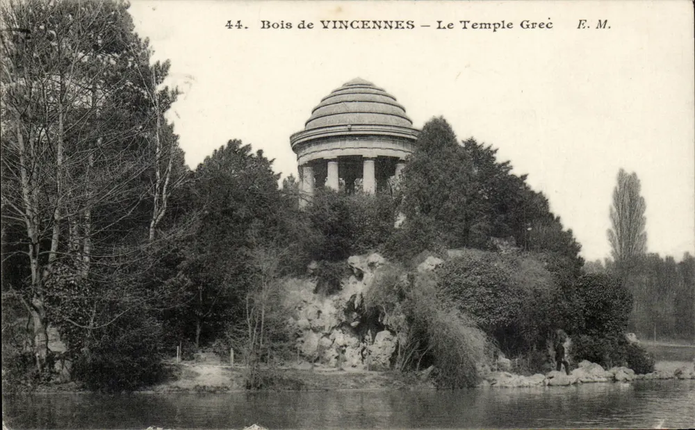 Bois de VINCENNES — Le Temple Grec — E.M. n°44 - Recto