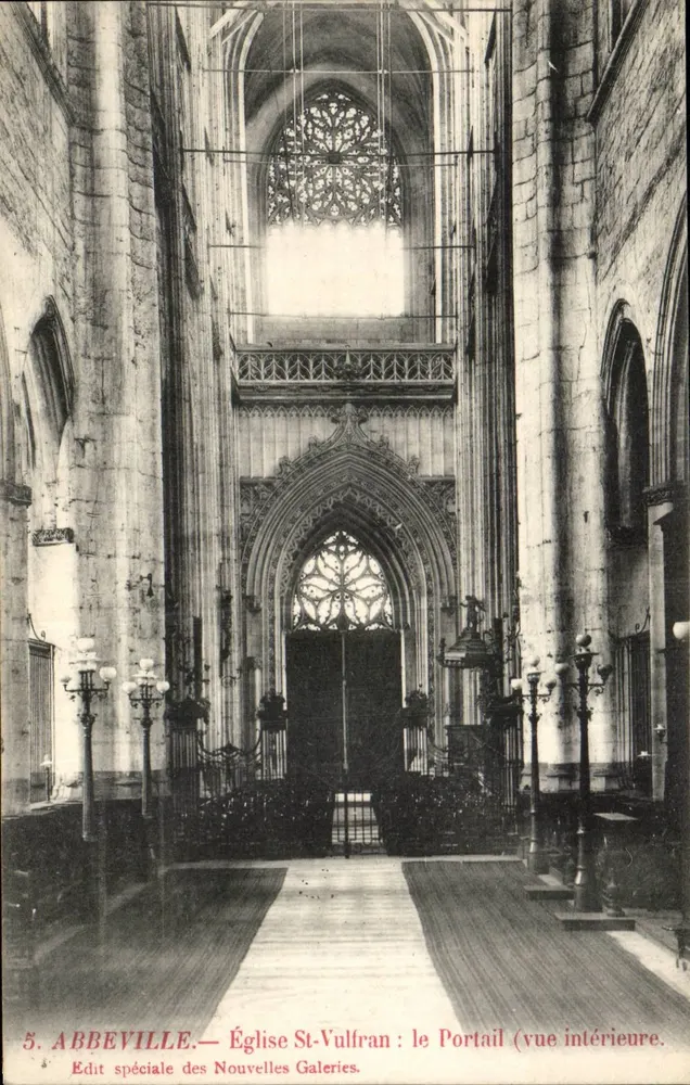 Abbeville — Kirche St-Vulfran: Der Portal (Innenansicht) — Sonderausgabe der Nouvelles Galeries, n°5 - Vorderseite