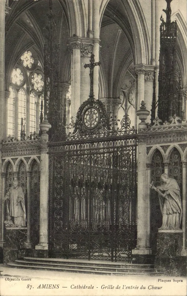 Amiens — Catedral — Grade de entrada do Coro — Objectifs Goerz - Frente