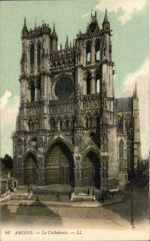 Amiens — A Catedral — LL - Frente
