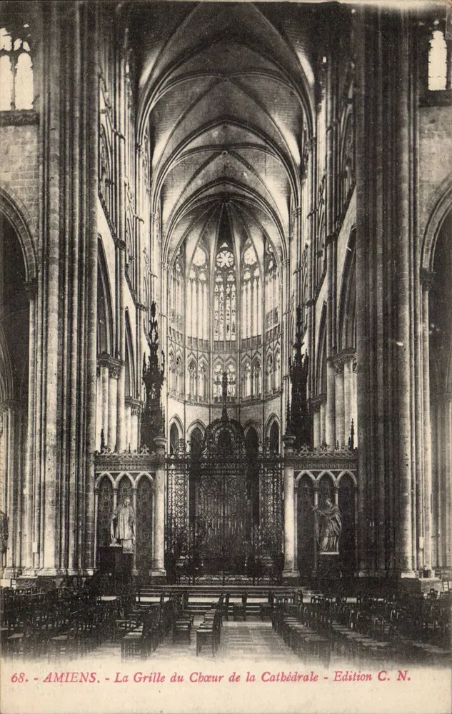 Amiens - A Grade do Coro da Catedral - Edição C. N. - Frente