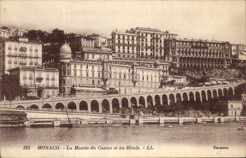 Monaco - Die Aufstieg zum Casino und die Hotels — LL Selecta, Nr. 165 - Vorderseite