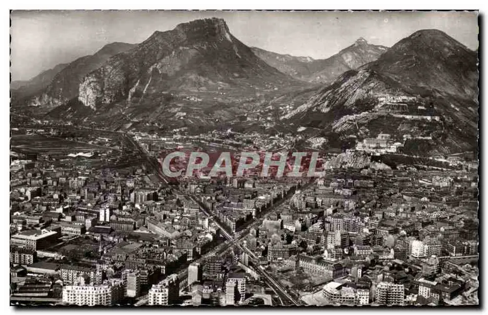 Grenoble (Isère) — Luftbild: der Cours de la Libération, der Néron, Châtelard und der Mont Richis — Fotograf Cellard, Lyon - Vorderseite