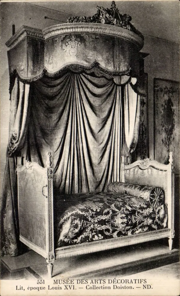 Bett der Louis XVI-Ära — Musée des Arts Décoratifs — Sammlung Doistón — n° 551 - Vorderseite