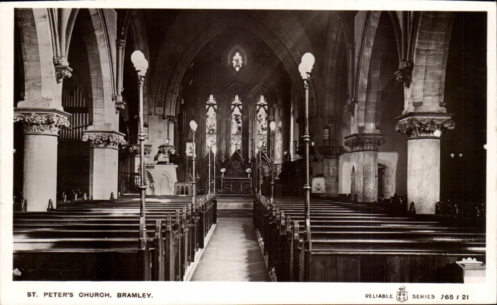 St. Peter's Church, Bramley — Gotisches Innenraum — Serie Reliable 765 / 21 - Vorderseite