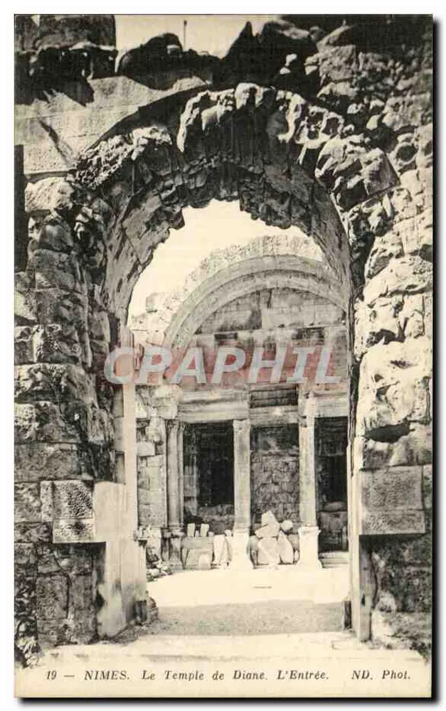 Nîmes - O Templo de Diane. A Entrada — ND. Fot. — n°19 - Frente