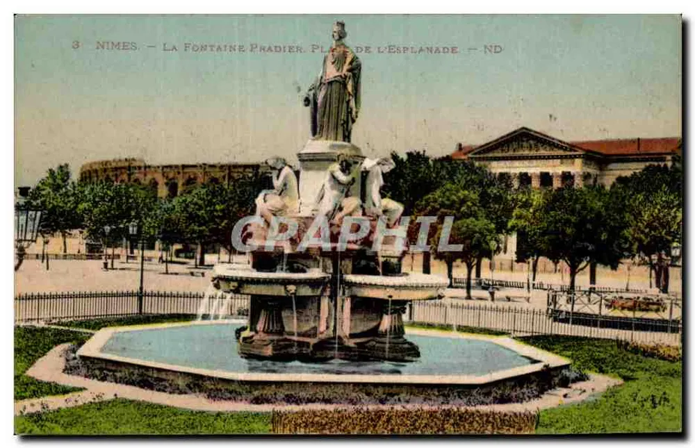Nîmes — A Fonte Pradier, Praça da Esplanada — ND - Frente