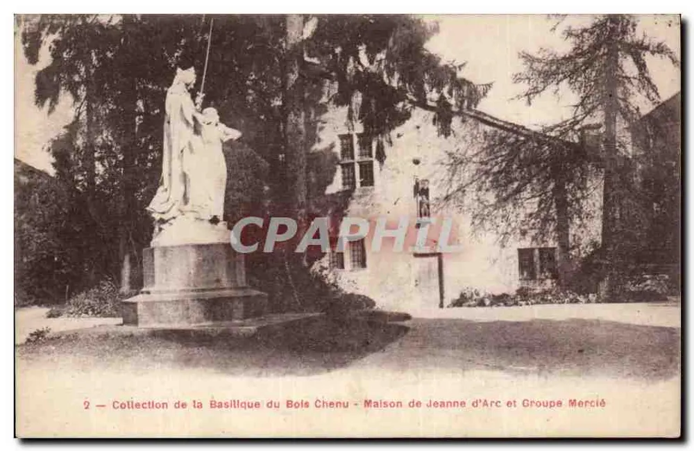 Haus der Jeanne d'Arc und Groupe Mercié — Sammlung der Basilika Bois-Chenu - Vorderseite