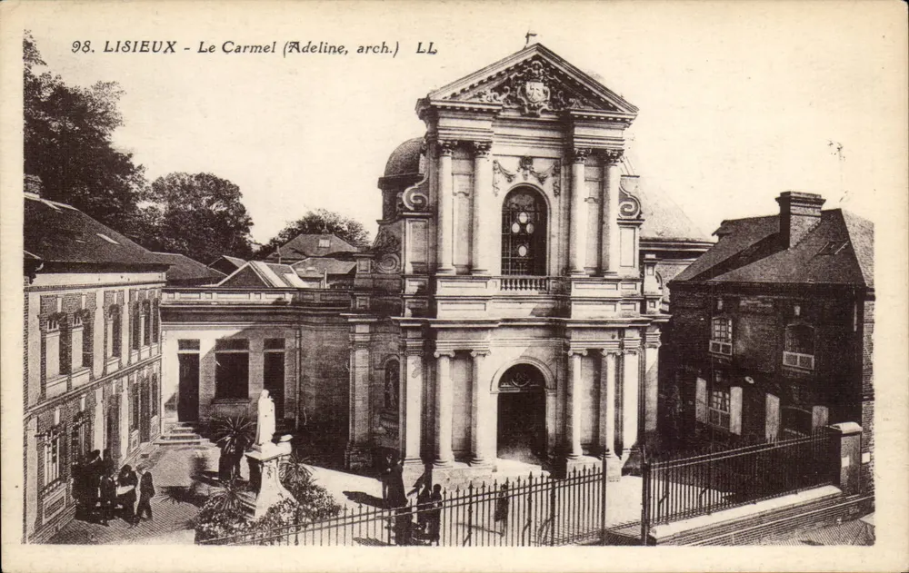 Lisieux - O Carmel (Adeline, arq.) - Frente