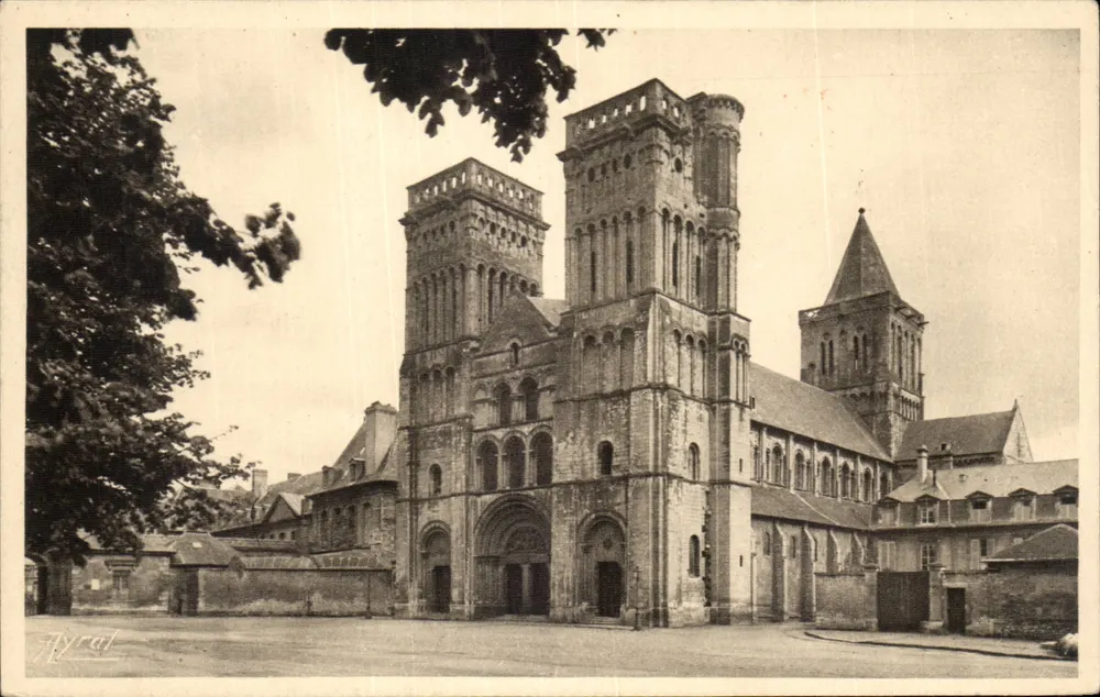 Caen — Igreja da Trindade, Abadia das Damas — Editor Tyral - Frente