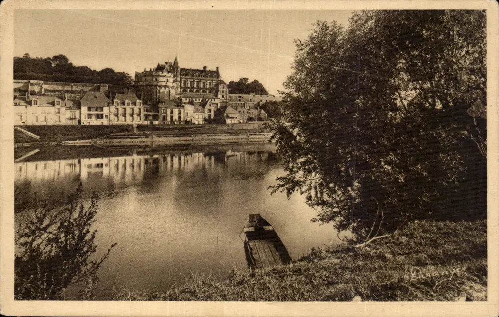Amboise — O Castelo (Minha História) e a Loire — R. Doringe, Tours - Frente