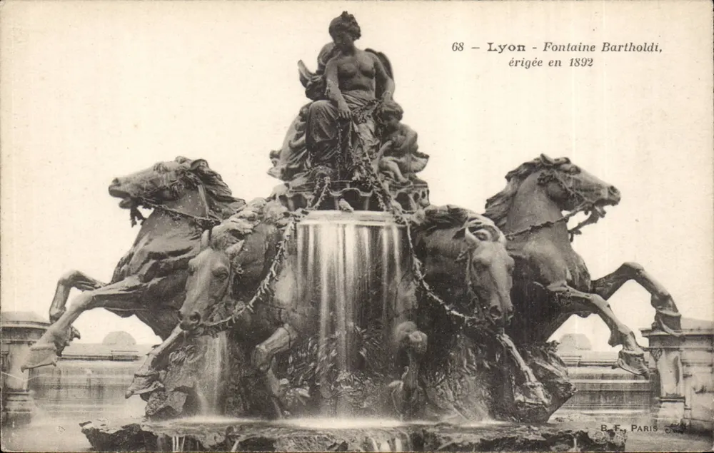 Lyon - Fontaine Bartholdi, erguida em 1892 — B.F. Paris, n° 68 - Frente