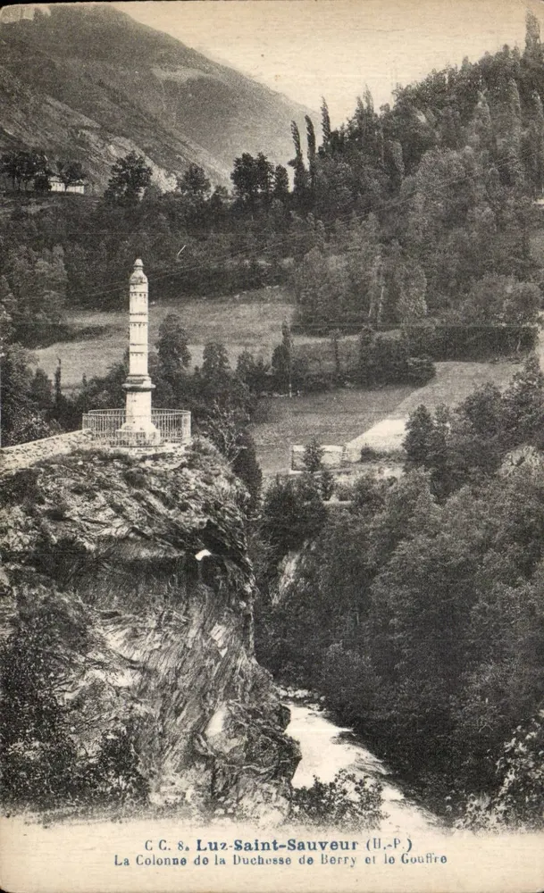 Luz-Saint-Sauveur — Die Säule der Herzogin von Berry und der Gouffre — C.C. 8, H.P. - Vorderseite