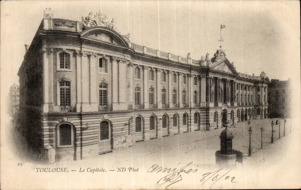 Toulouse — O Capitólio — ND Phot - Frente