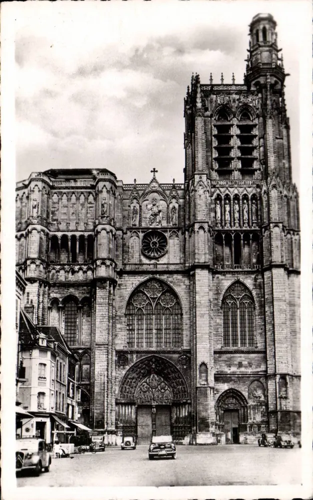 Sens (Yonne) — A Catedral — G. Réaum, Editor, n°39 - Frente