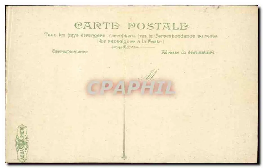 Orléans - Rue Jeanne d'Arc — vista em direção à catedral — editor Suiner, n° 3113 - Verso