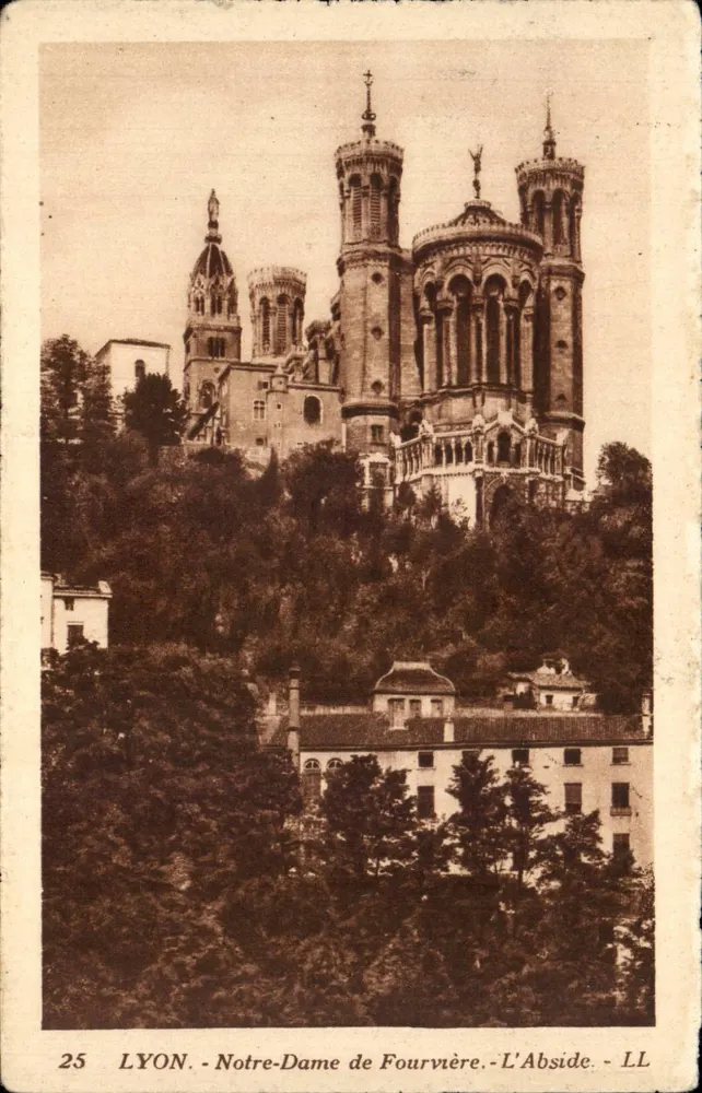 LYON - Nossa Senhora de Fourvière - A Abside - LL - Frente