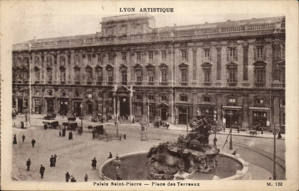 Palast Saint-Pierre — Place des Terreaux — Lyon Artistique M. 132 - Vorderseite
