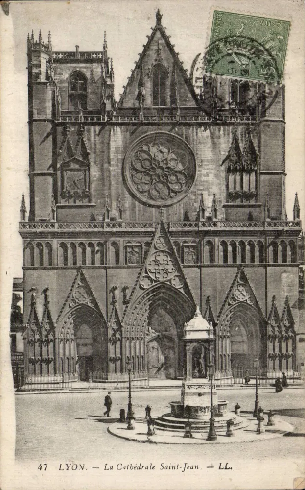 LYON — A Catedral São João — LL. — n°47 - Frente