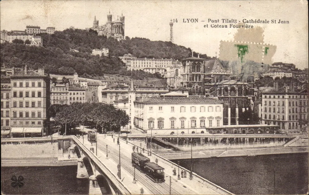 LYON — Brücke Tilsitt - Kathedrale St. Johann und Hügel Fourvière - Vorderseite