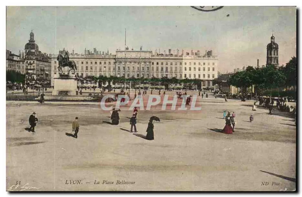 LYON — A Praça Bellecour — ND Pilot - Frente