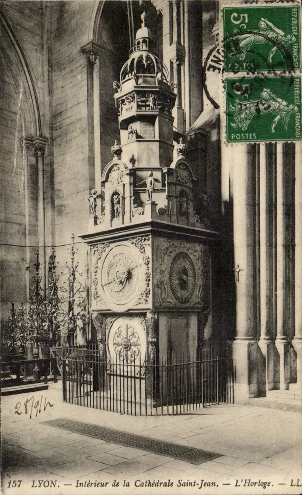LYON — Innenansicht der Kathedrale Saint-Jean — Die Uhr — LL 157 - Vorderseite
