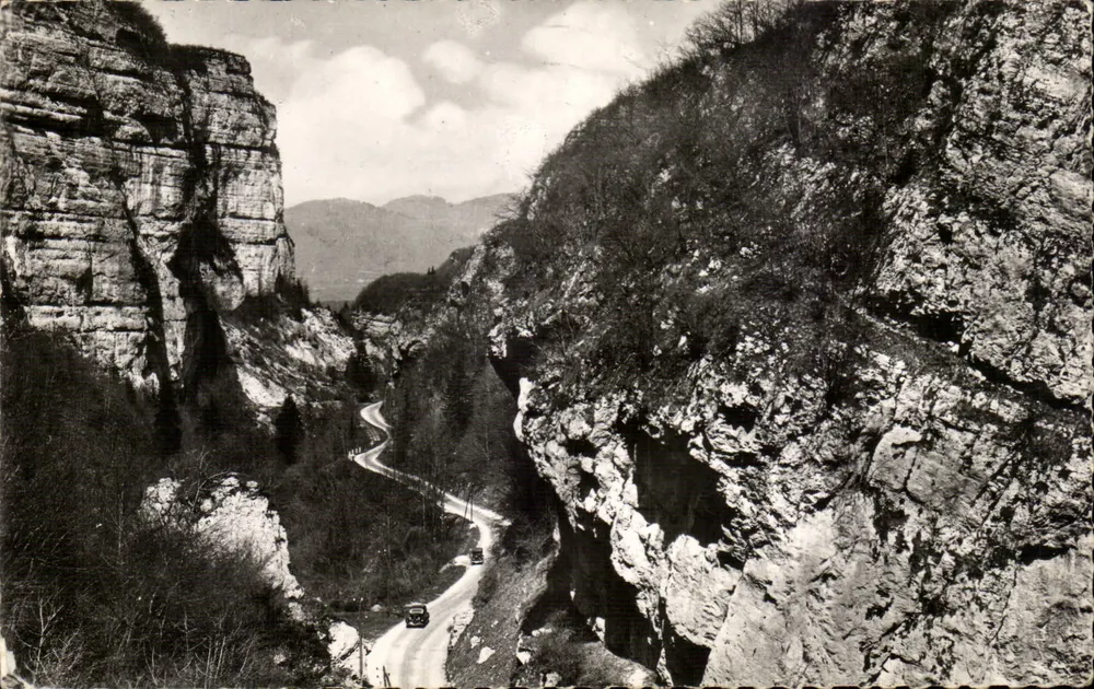 Parade des Grand Crossey — Umgebung von Voiron, Isère — Éditions du Chemin-Neuf, Lyon - Vorderseite