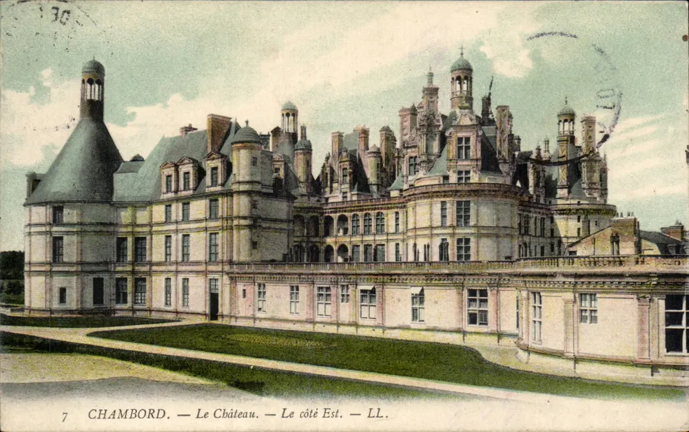 Chambord — O Castelo — O Lado Leste — LL. - Frente