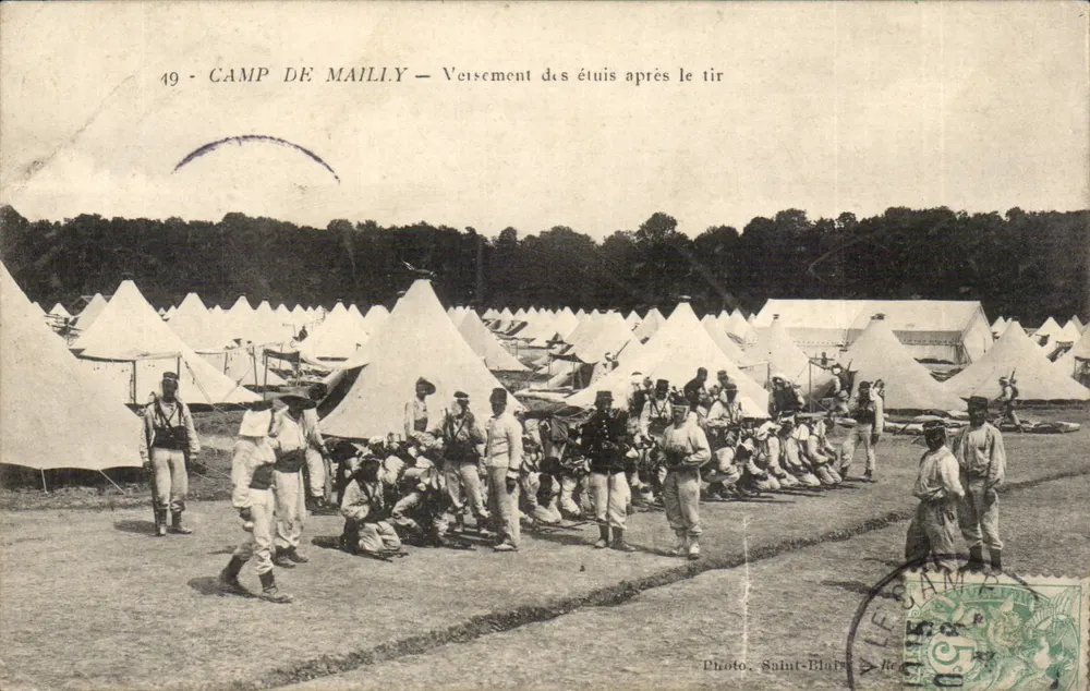 Camp de Mailly — Kleidung der Kästen nach dem Schuss — Photo Saint-Plais - Vorderseite