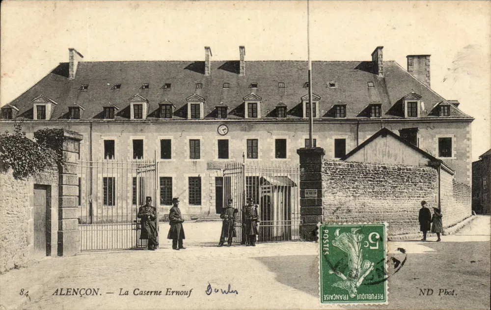 Alençon — A Caserne Ernouf — ND Pbot. - Frente