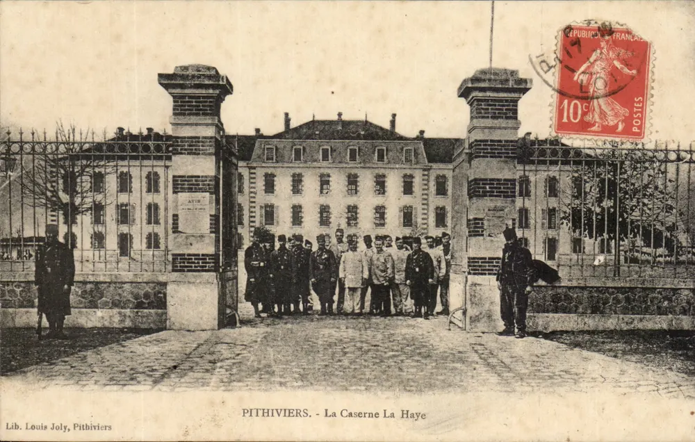 Pithiviers - La Caserne La Haye — Lib. Louis Joly, Pithiviers - Vorderseite