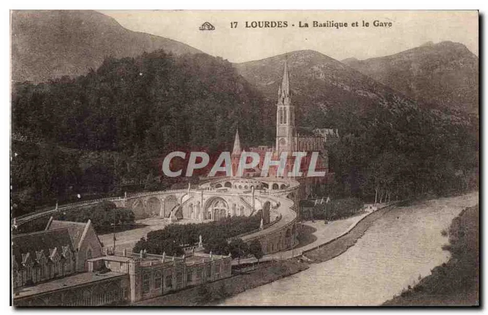 Lourdes - A Basílica e o Gave - Frente